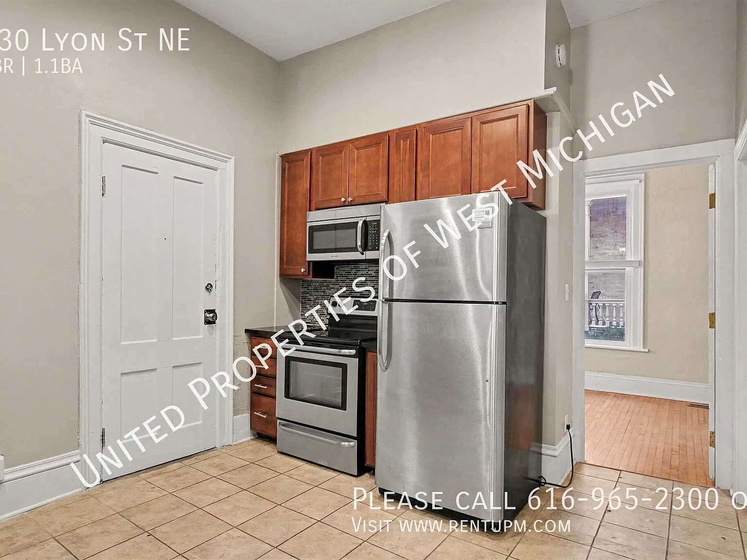 Available Now! | 2 bedroom, 1.5 Bathroom Lower Level Apartment in the Heritage Hill Neighborhood ... — Photo 4