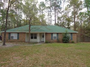 17 Mulberry Cir, Crawfordville, FL 32327