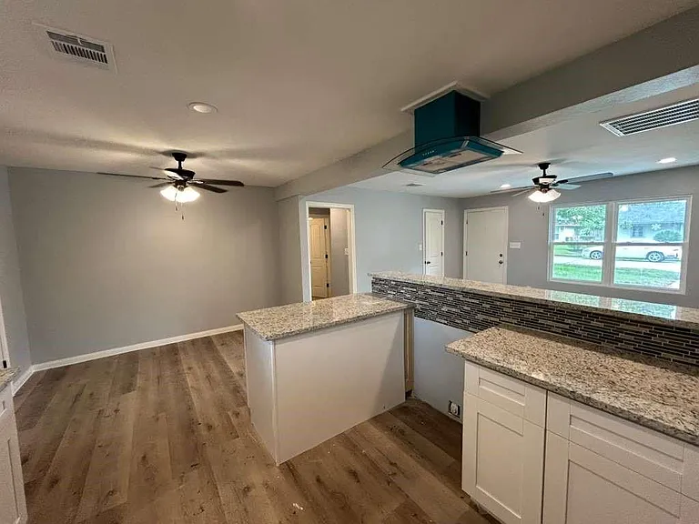 3017 Nita St — Photo 9