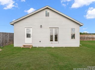 538 Ala Blanca Dr, Lytle, TX 78052