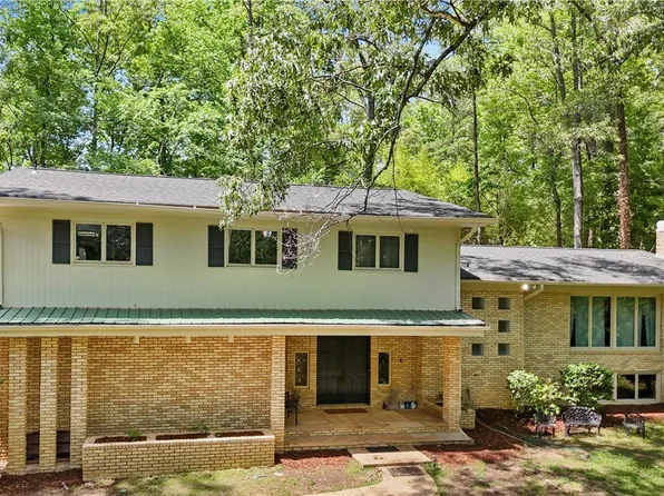 4704 Oneida Ave, Northport, AL 35473