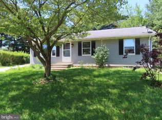 15 Cherry Ct, New Oxford, PA 17350