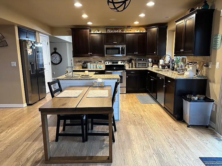 7736 Renegade Hill Dr — Photo 31