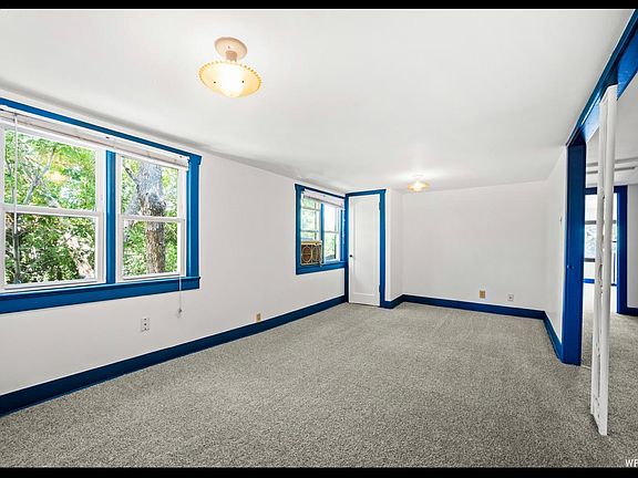 3rd image of 1027 E Emerson Ave #A