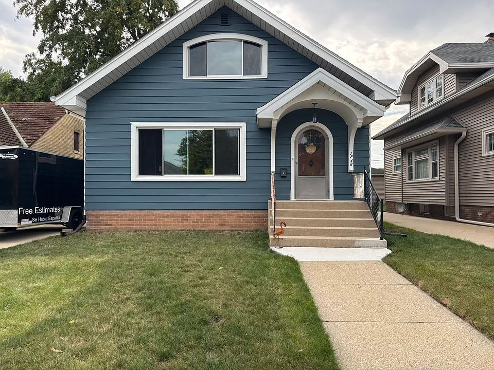 1238 Monroe Ave
