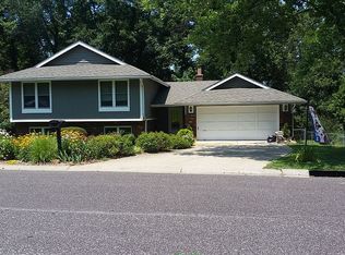 9 Oxford Dr, Washington, MO 63090