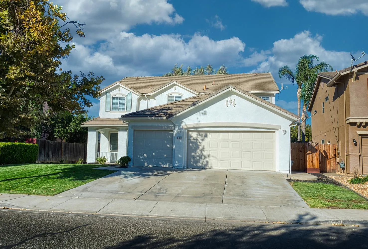 628 Roadrunner Dr photo 1