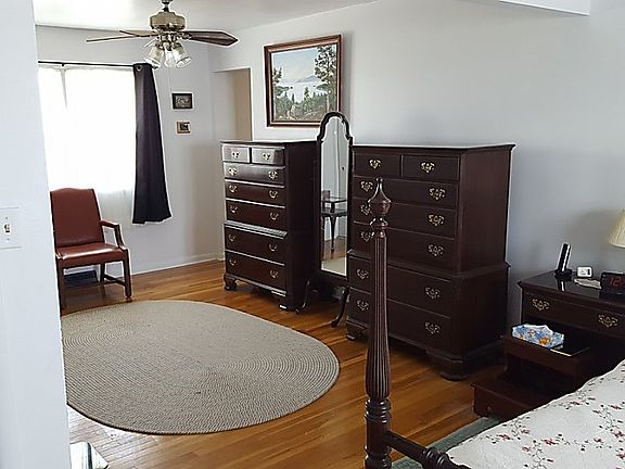 3rd image of 221 Pine St A And #B