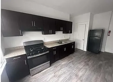 50 Fabyan Pl #1R Photo 1