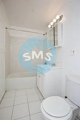 Rented by Space Marketing Shop | media 17