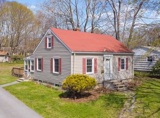 7 State Ave, Cape Elizabeth, ME 04107