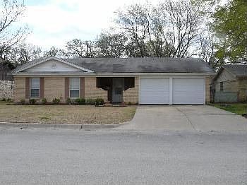 1st image of 3412 Oriole Ln