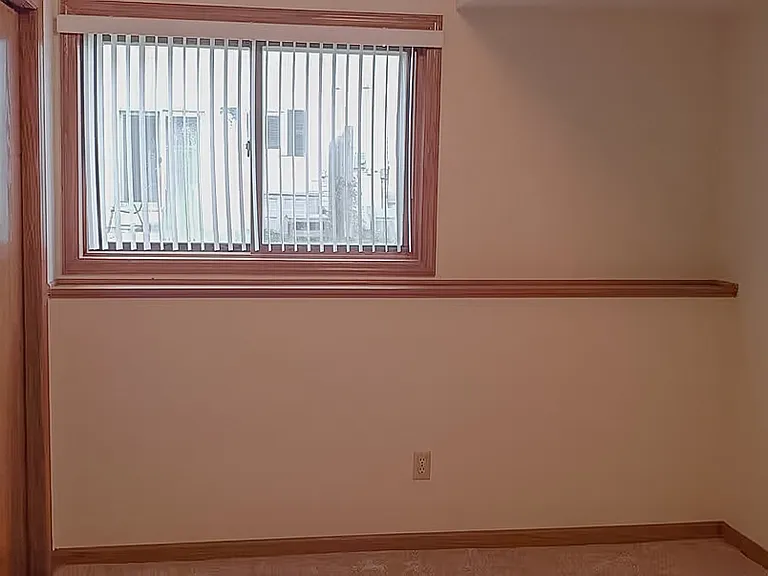 113 W Parkview St #B — Photo 17
