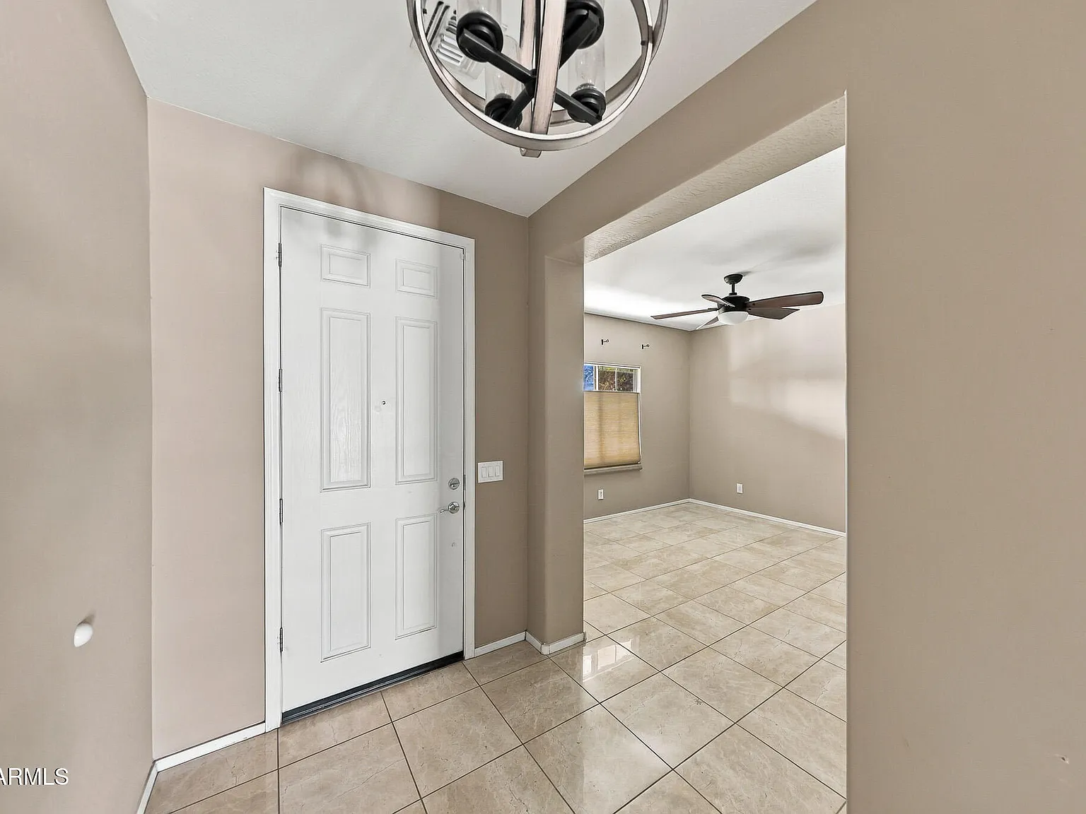 4 bed, 2.0 bath, 2131 sqft, $1,995 — Photo 4