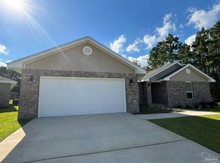 1870 Hazelnut Dr #45B, Cantonment, FL 32533