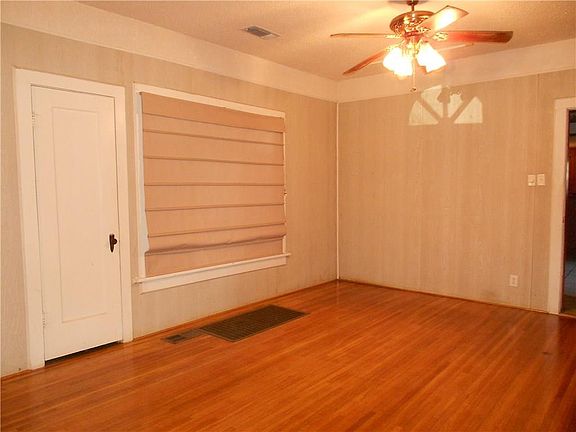 4th image of 1247 Vine St