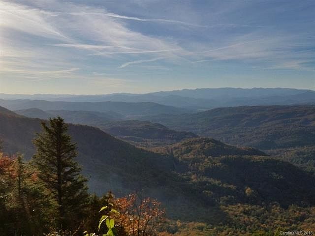 1st image of 326 Sahalee Trl