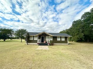 447 S Fork Wiggins Rd, West, TX 76691