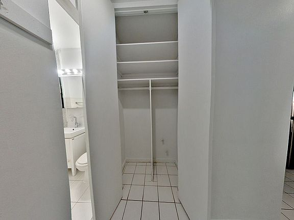 4th image of 237 W 18th St APT 3FE
