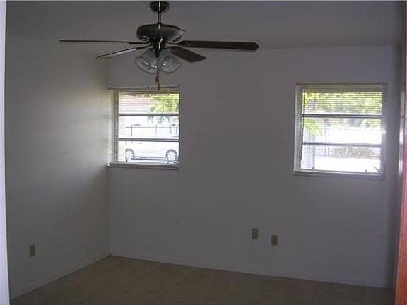 2nd image of 3542 Franklin Ave