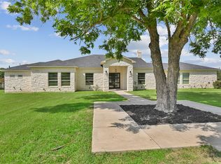 1678 Fawn Lake Dr, Bryan, TX 77808