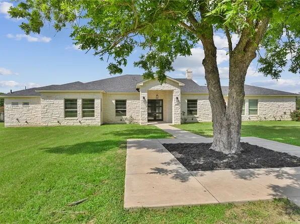 1678 Fawn Lake Dr, Bryan, TX 77808