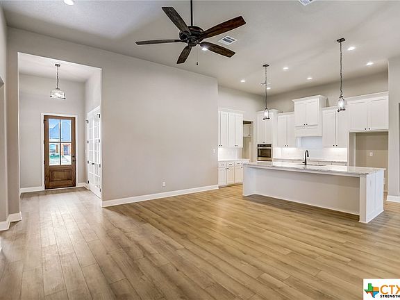 5th image of 1224 Logan Blvd