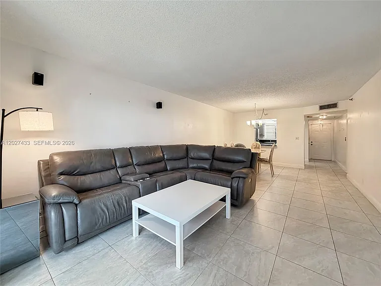3300 W Rolling Hills Cir #509 — Photo 9