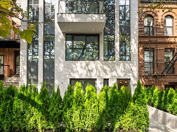 4th image of 259 Halsey St #1F