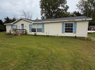 2119 S Eight Mile Rd, Breckenridge, MI 48615