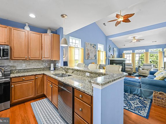 3rd image of 19109 Timbercreek Dr