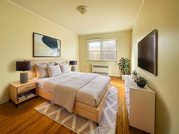 5th image of 28-18 23rd Ave #3
