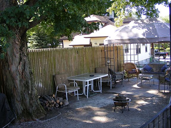 patio off of side door