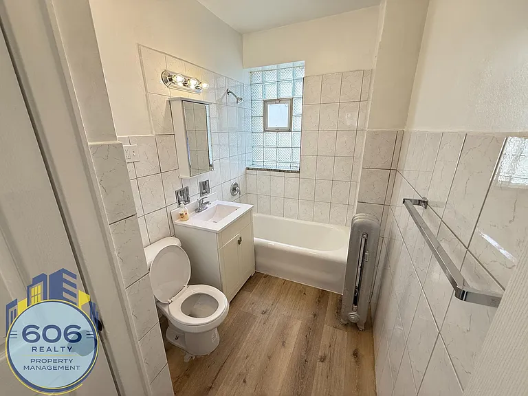 Spacious updated 6 Corners Apartments! — Photo 6