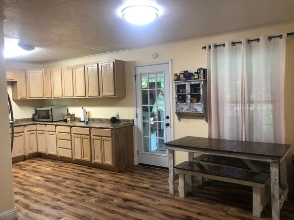108 Whispering Pines Loop