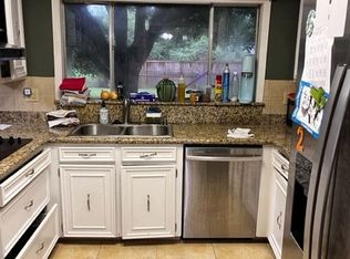 4007 Oak Bend Dr, Bryan, TX 77802