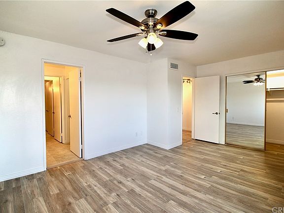 5th image of 5457 Hermitage Ave APT 102