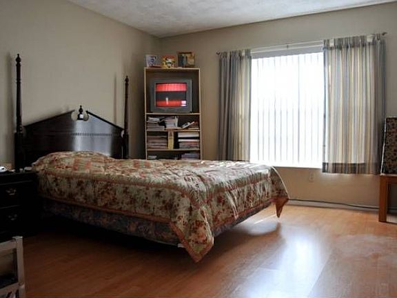 4th image of 5365 Hansel Ave Unit A-13
