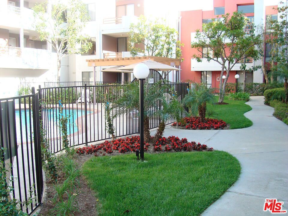1st image of 7826 Topanga Canyon Blvd