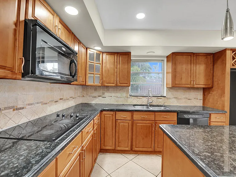 4721 Sarazen Dr — Photo 19