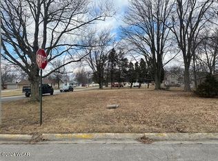 1009 Hughes St, Van Wert, OH 45891