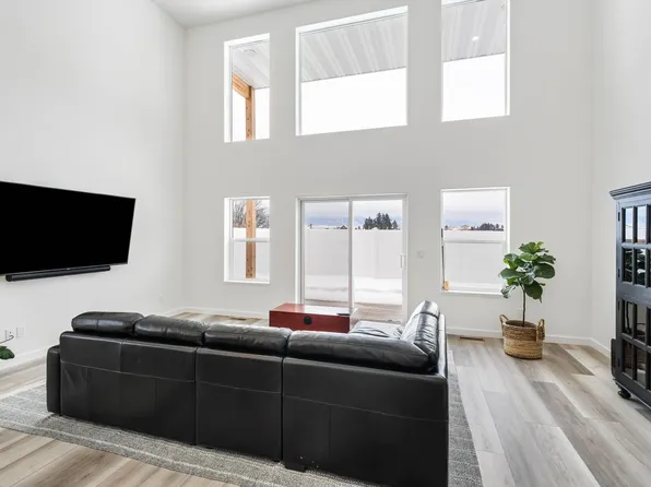 2135 Black Bird Ln, Kalispell, MT 59901