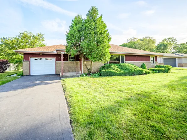 17538 Woodbrook Ln, Lockport, IL 60441