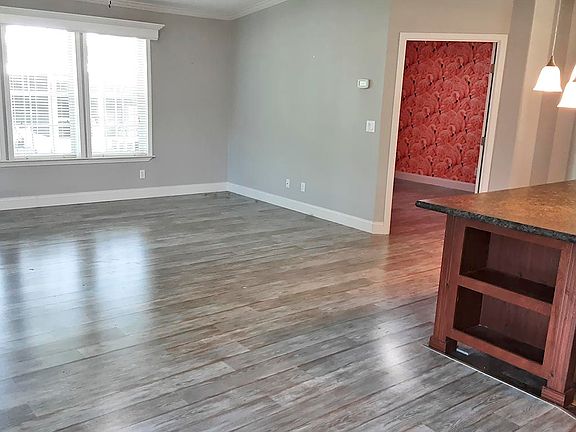3rd image of 3980 Breakwater Dr #107