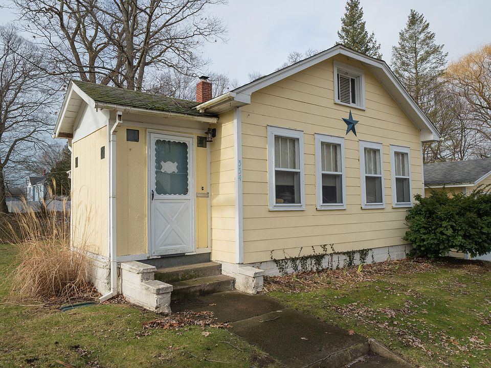 1st image of 554 Prospect St