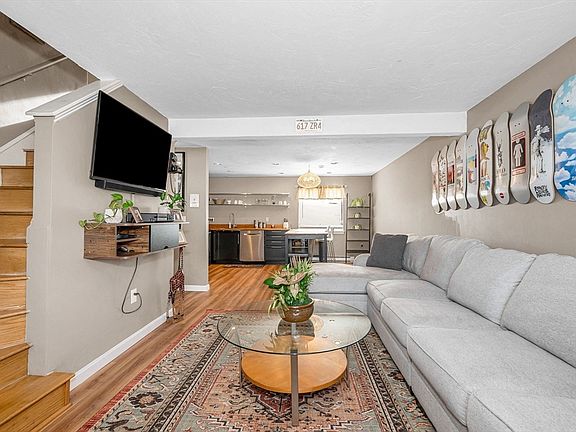 5th image of 44 Fairfield Park #44