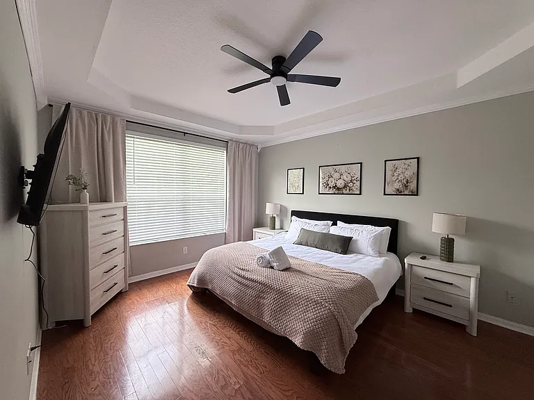 5016 Bridgeway Ln — Photo 6
