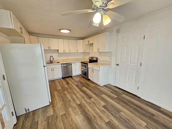 4th image of 92-672 Aahualii St #1