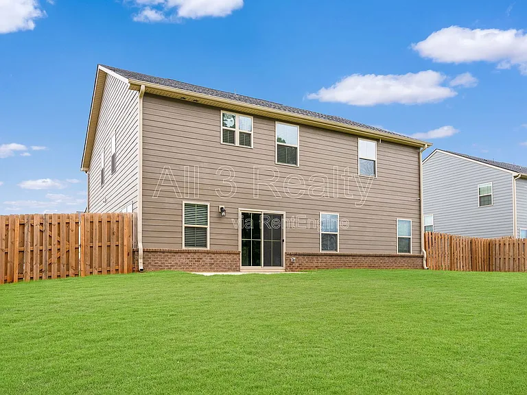 533 Daffodil Ln — Photo 29