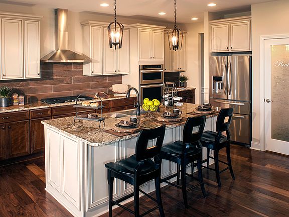 Ash Lawn kitchen
